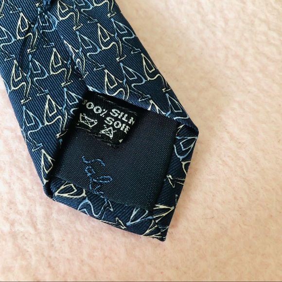 Ferragamo silk tie timeless good taste and quality - Picture 5 of 5